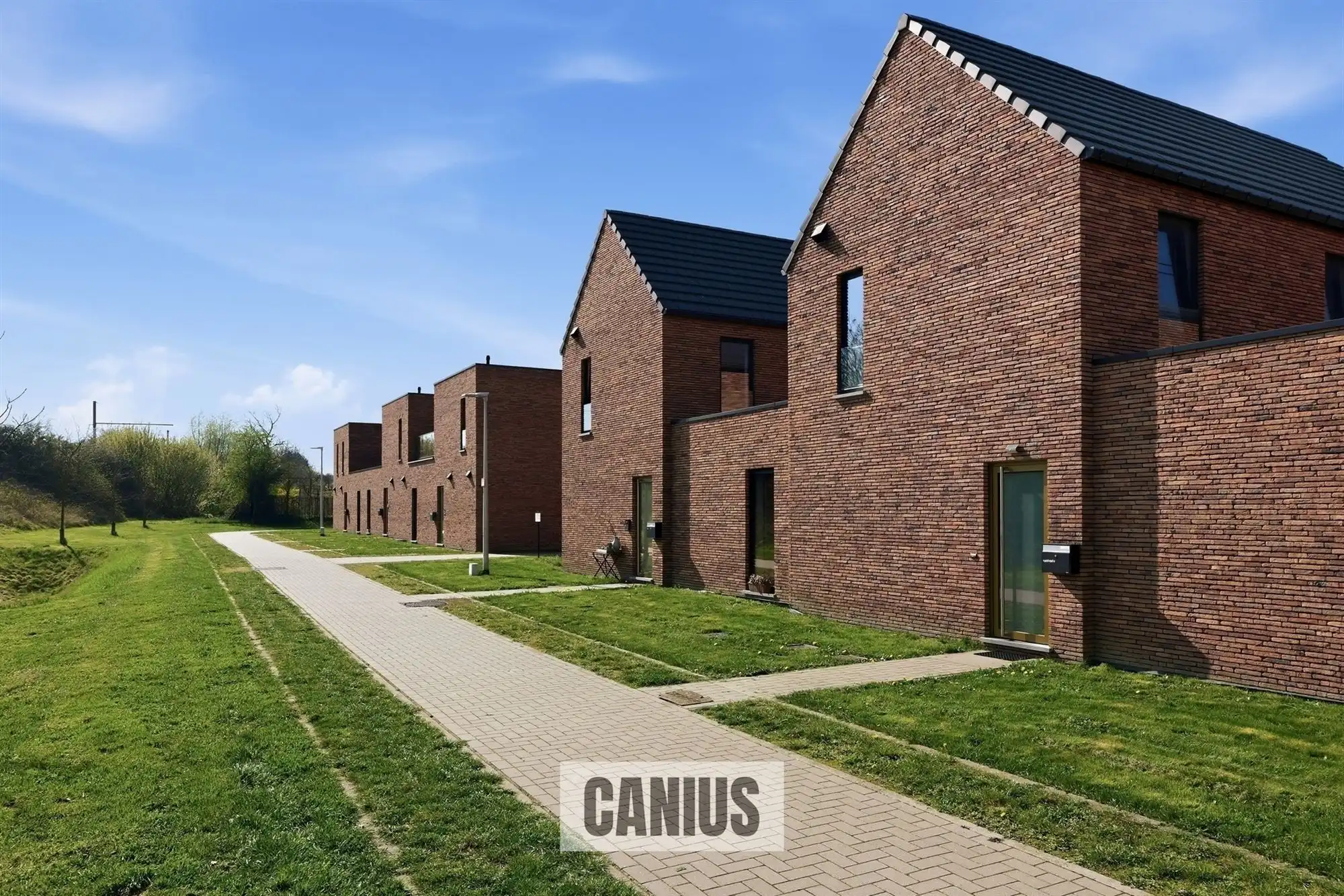 KNAPPE WONING NABIJ HET CENTRUM foto 21