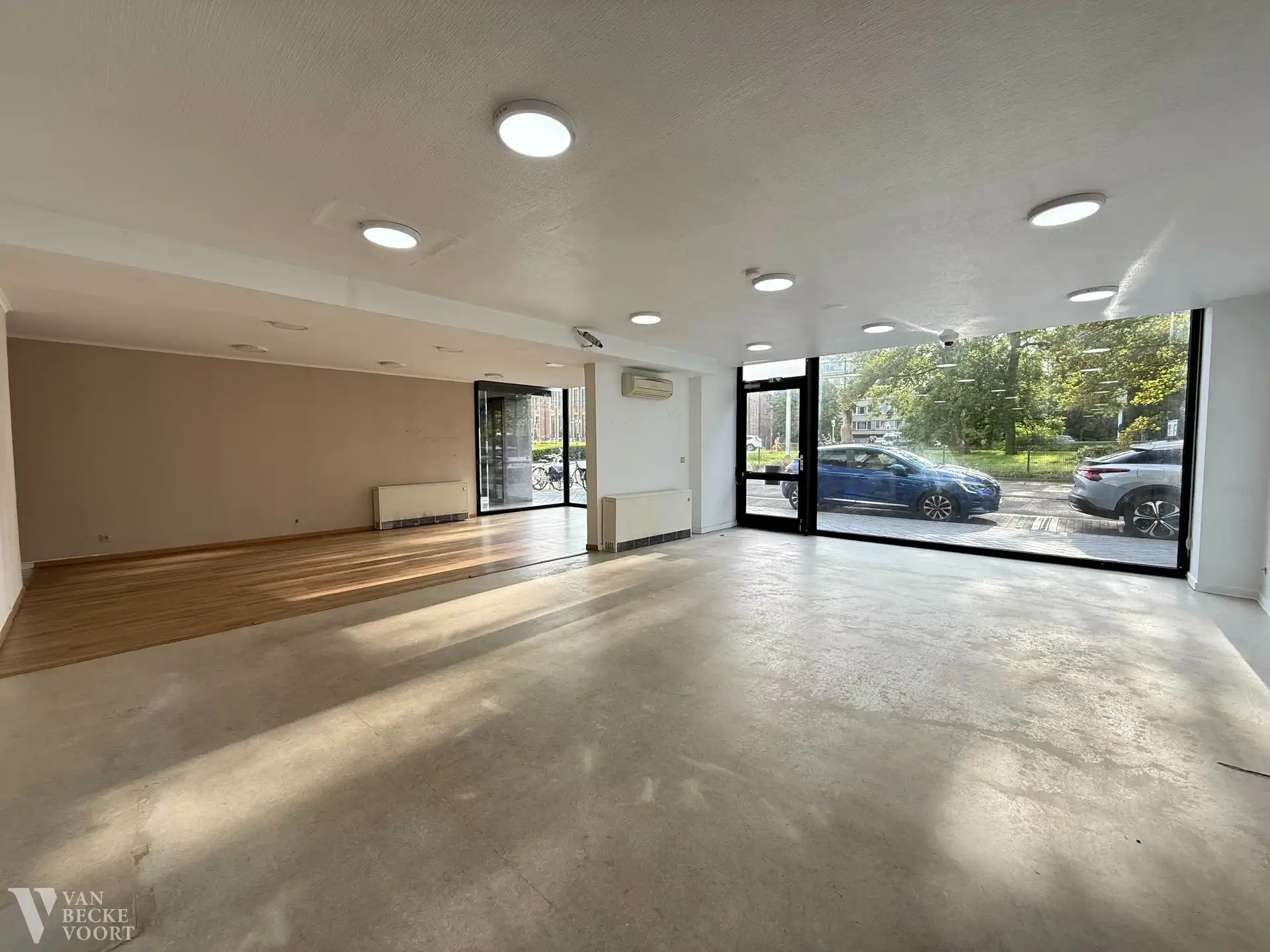 Handelsgelijkvloers 131m² foto 3