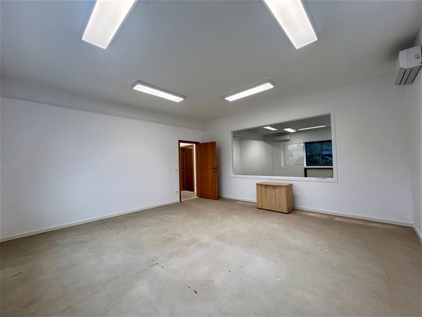 Nieuwbouw magazijn met kantoren in Lokeren foto 14