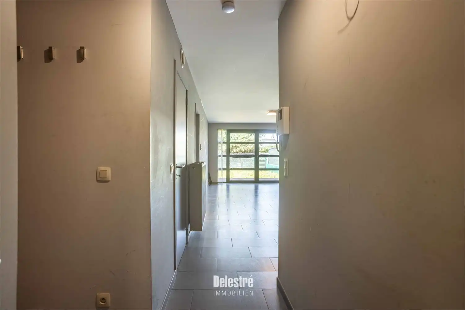 MODERN APP. 3 SLPK. EN RUIM TERRAS MET TUIN INCLUSIEF PARKING foto 12