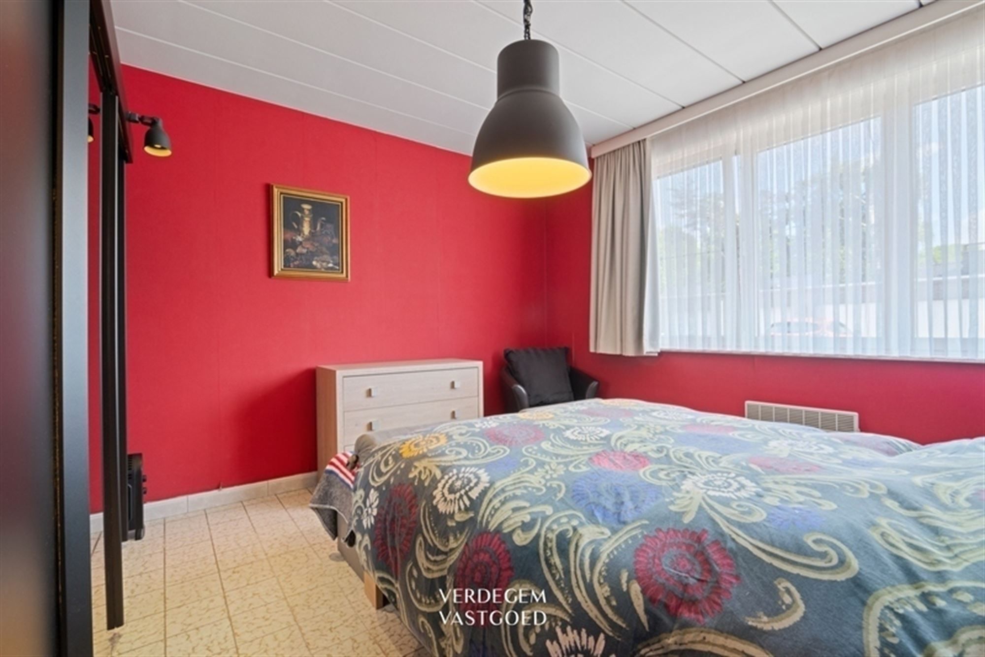 Gelijkvloers appartement met 2 slaapkamers, garage en privatieve tuin foto 9