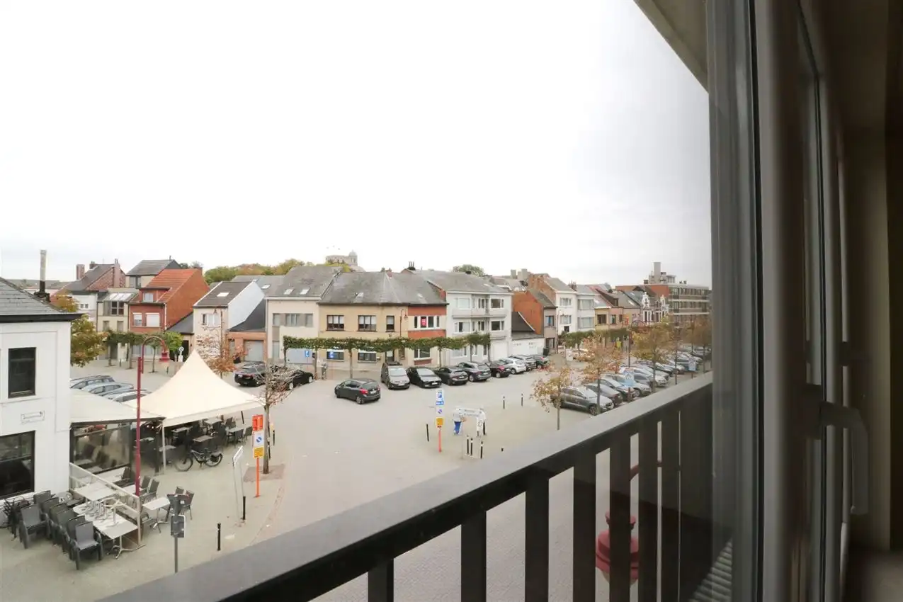 Duplexapp. met 2 grote slpkmrs en terras foto 8