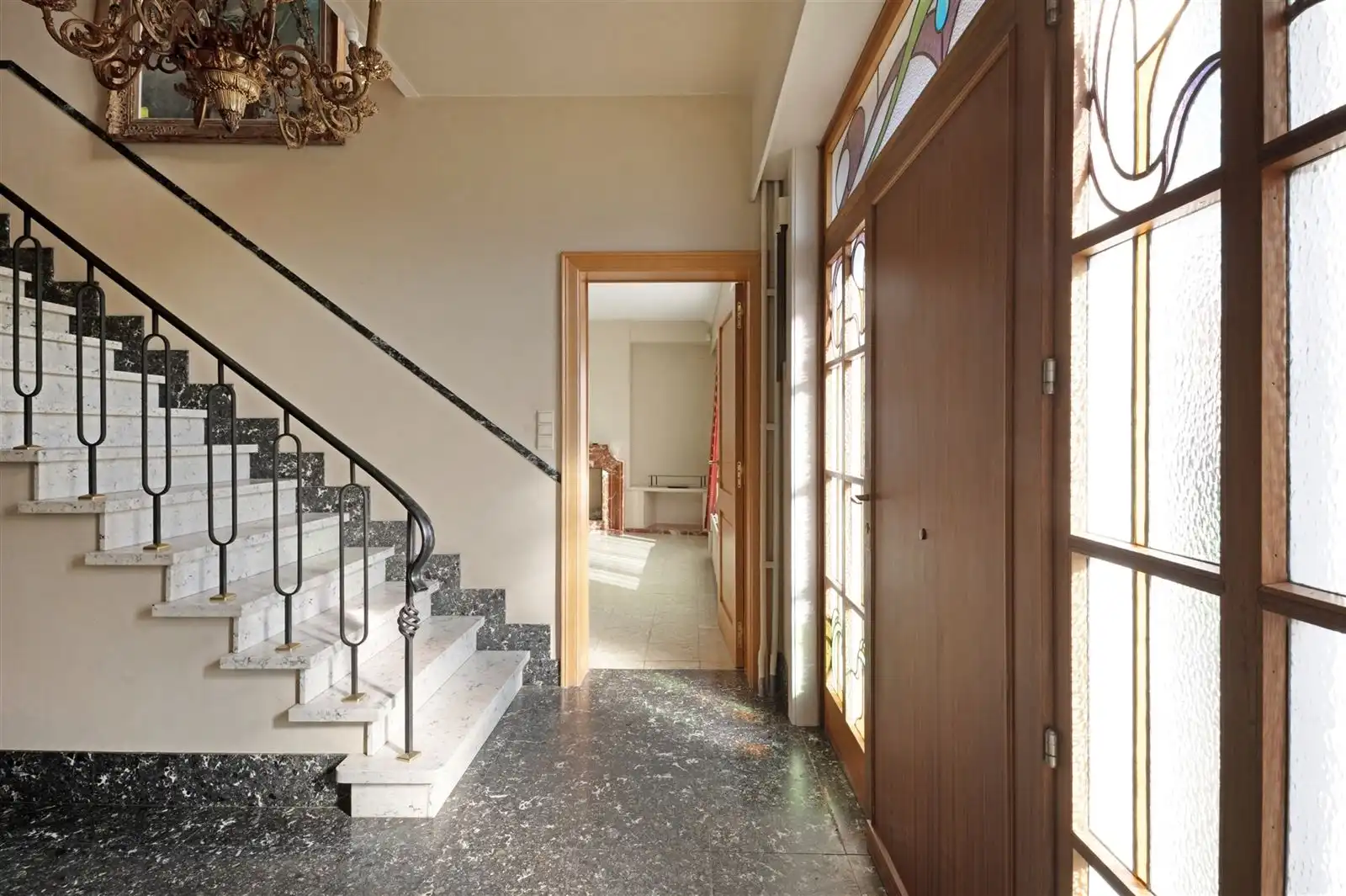 Exclusieve woning met 5 slaapkamers aan de Kartuizersite foto 4