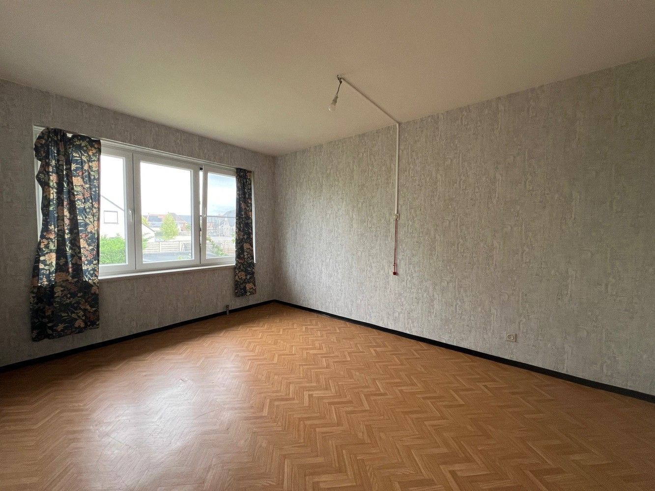 Rustig gelegen woning met 3 slaapkamers en garage foto 8