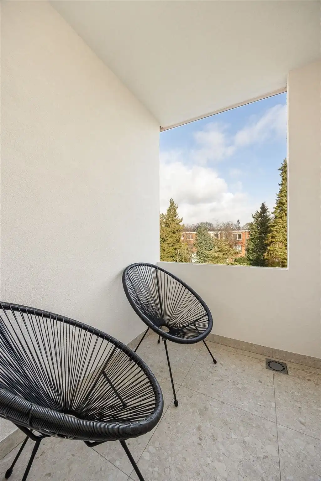 Volledig gerenoveerd appartement met terrasje foto 5