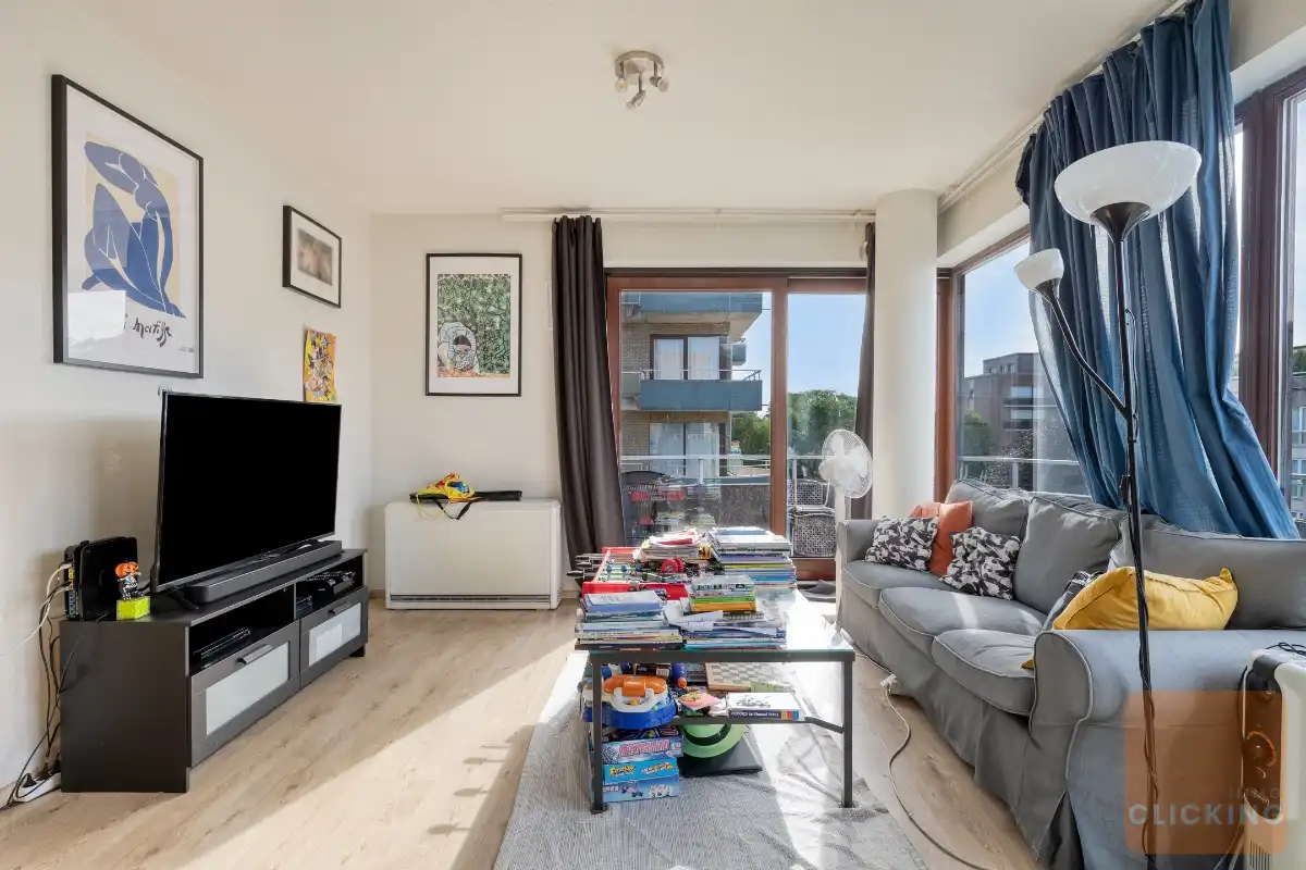 Stijlvol appartement met 2 slaapkamers en parkeerplaats foto 8