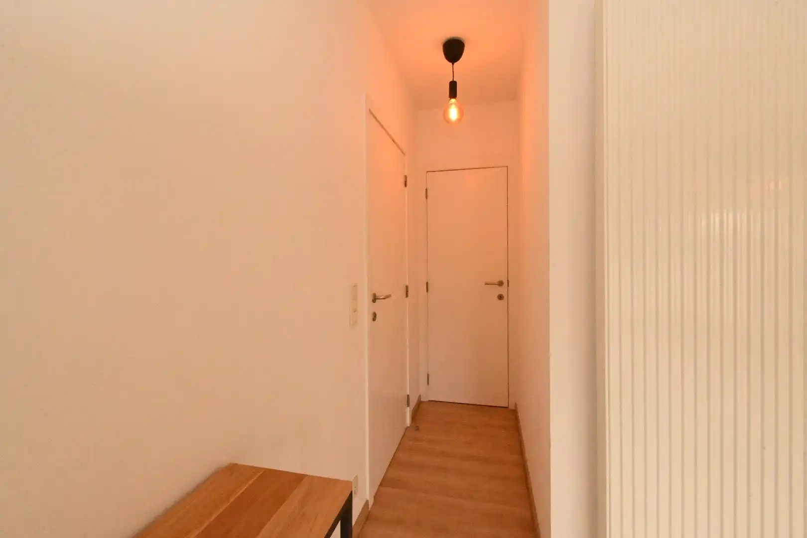 Dakappartement met 2 slaapkamers gelegen dorpskern Knesselare foto 2