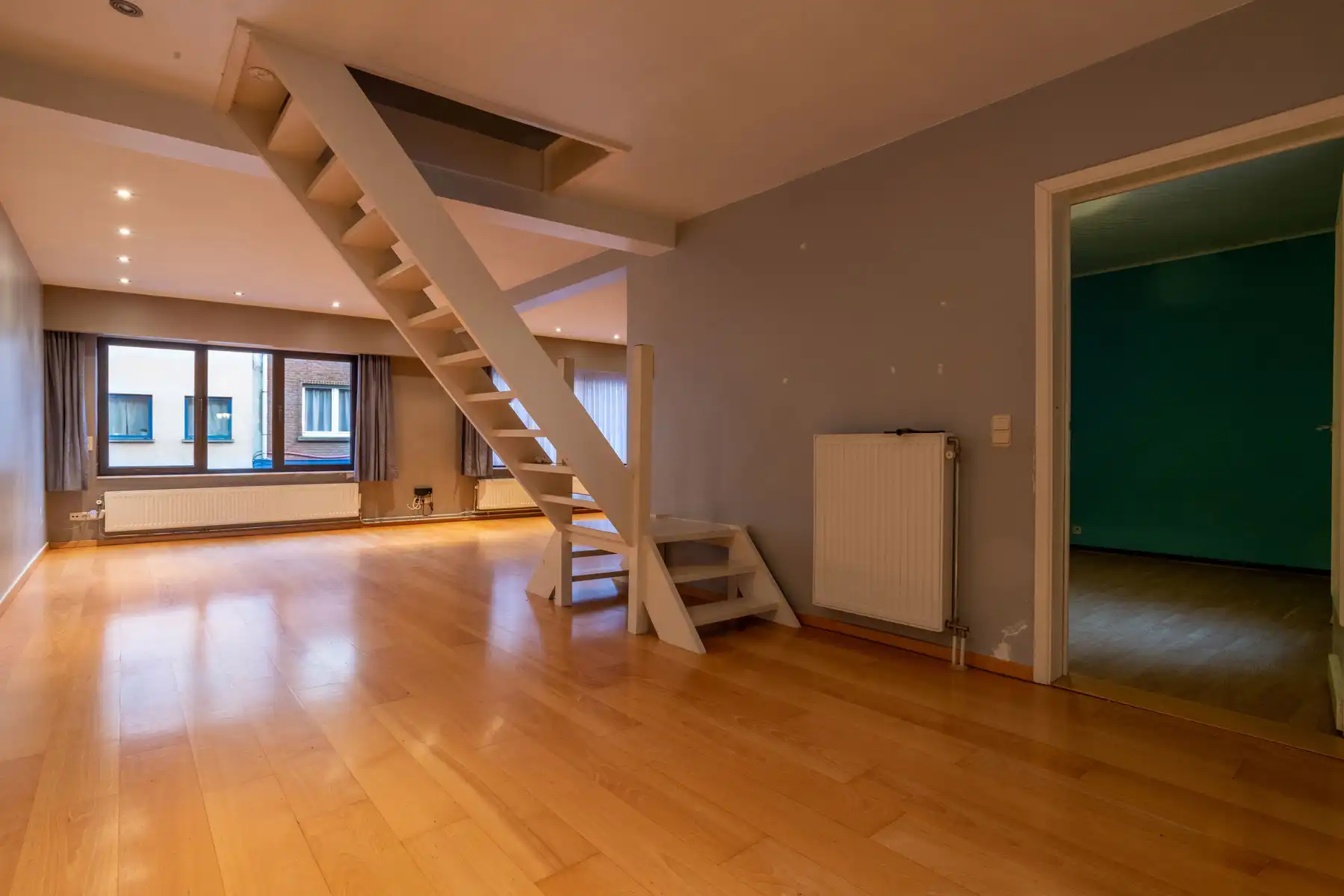 Centraal gelegen handelswoonst te Niel. foto 10