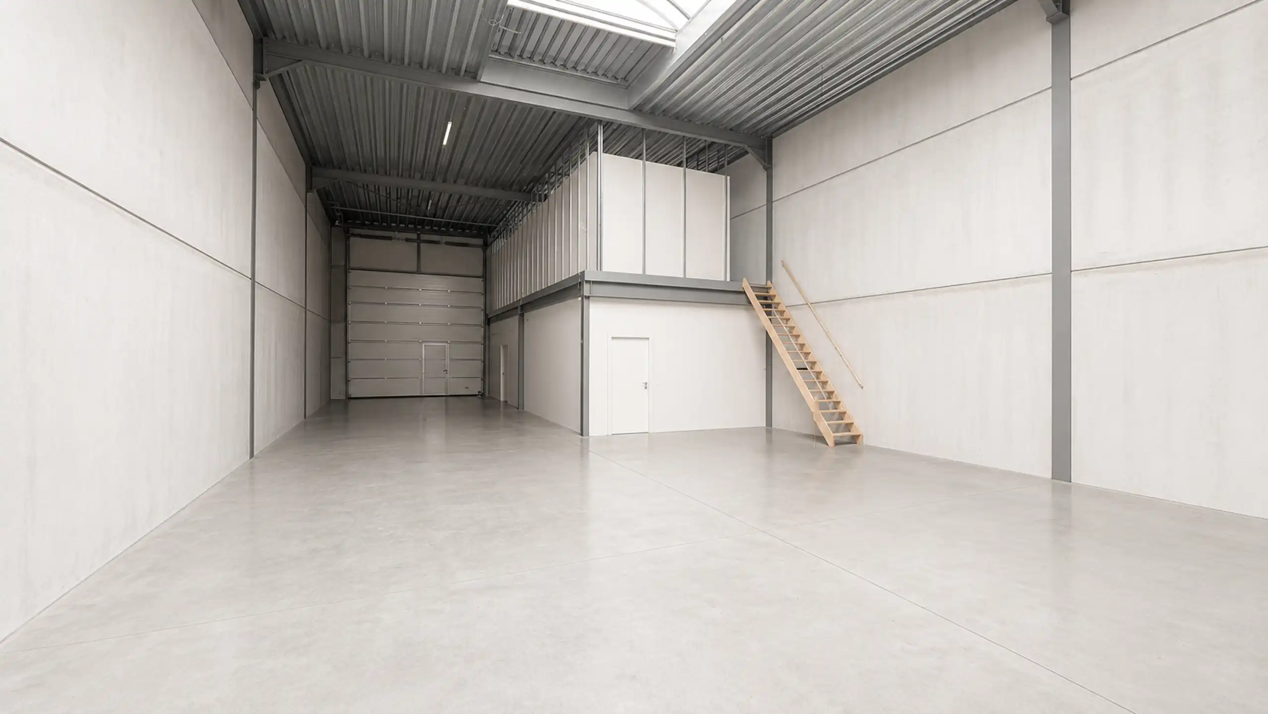 Recente KMO-unit van 400m² met kantoren op toplocatie in HZ! foto 7