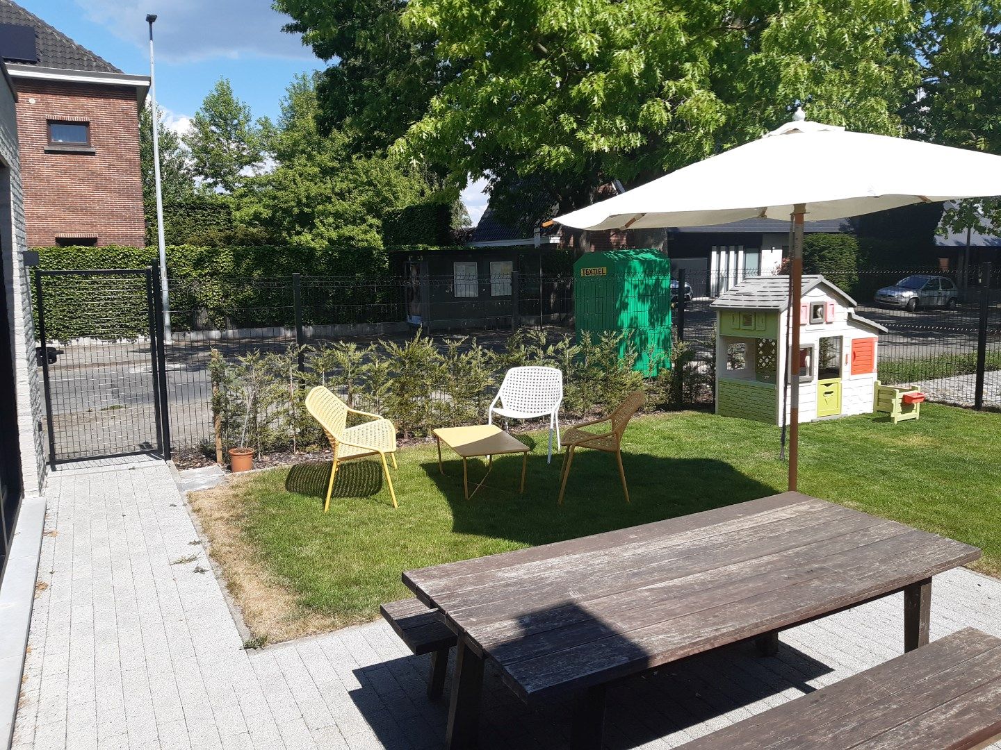 BEN-appartement met terras en tuintje. foto 21