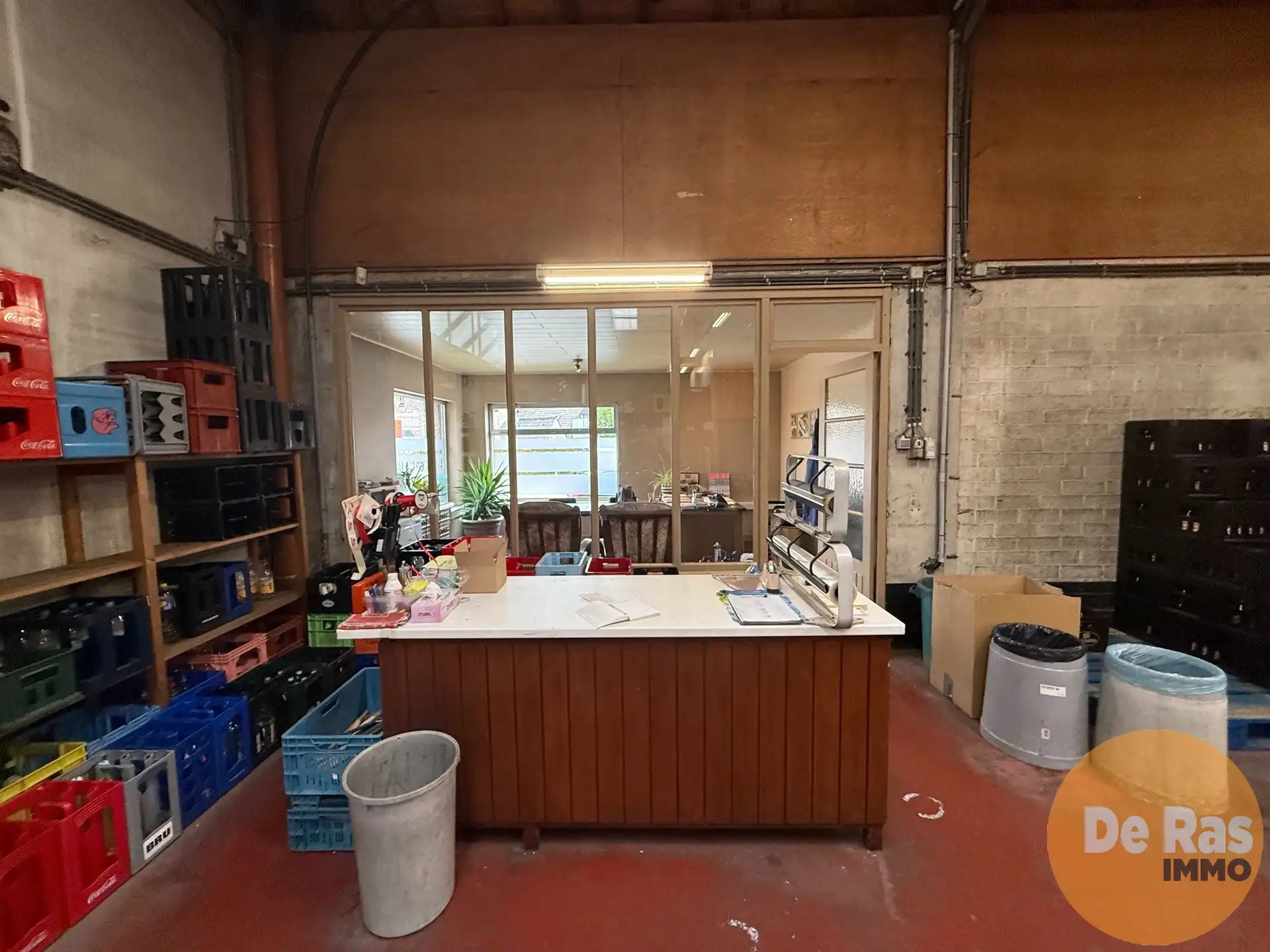 LEDE - Magazijn met commerciële ruimte foto 15