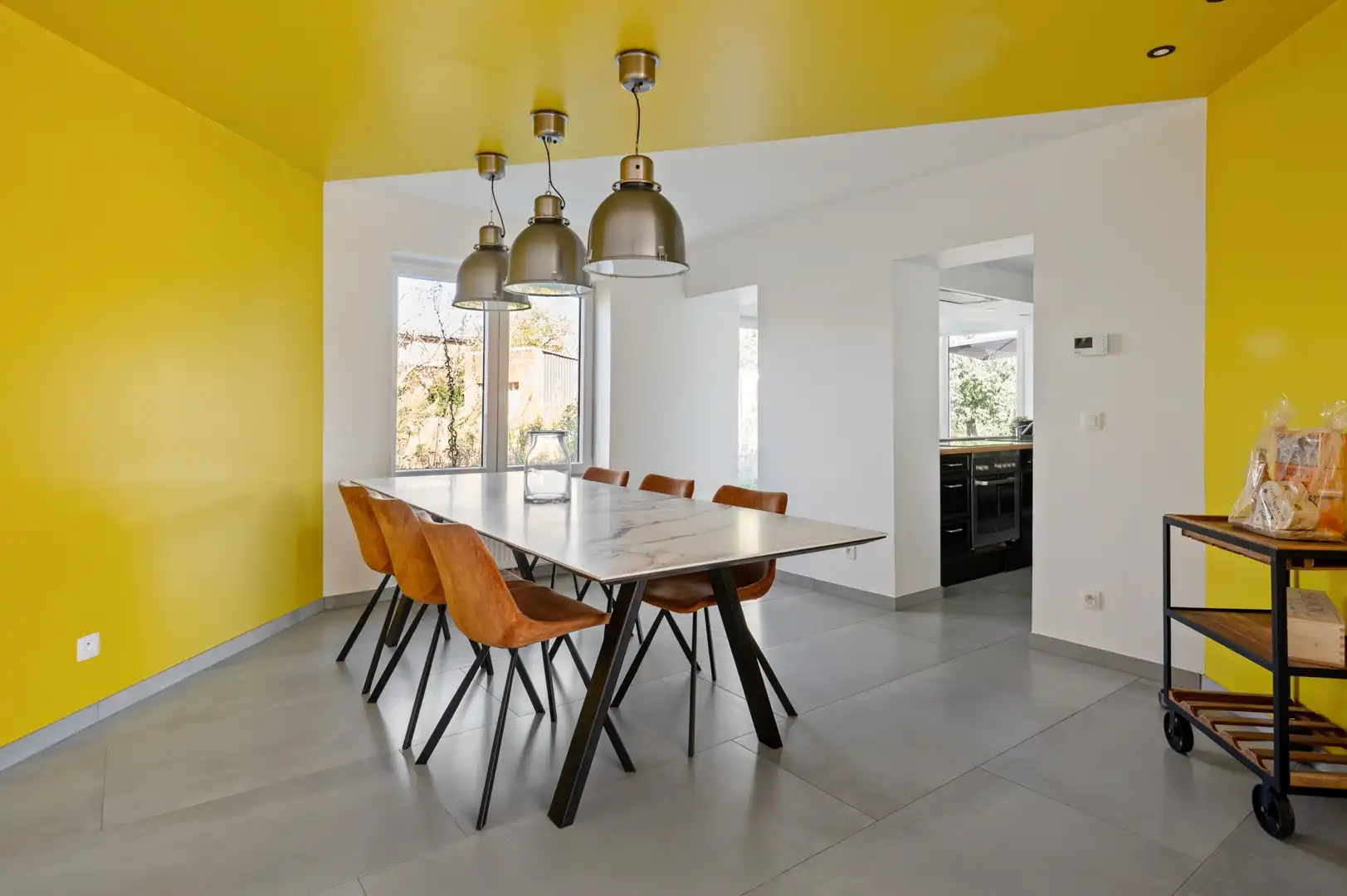 Vrijstaande woning op een ruim perceel van 3.330 m² met prachtig groen uitzicht en tal van mogelijkheden foto 11