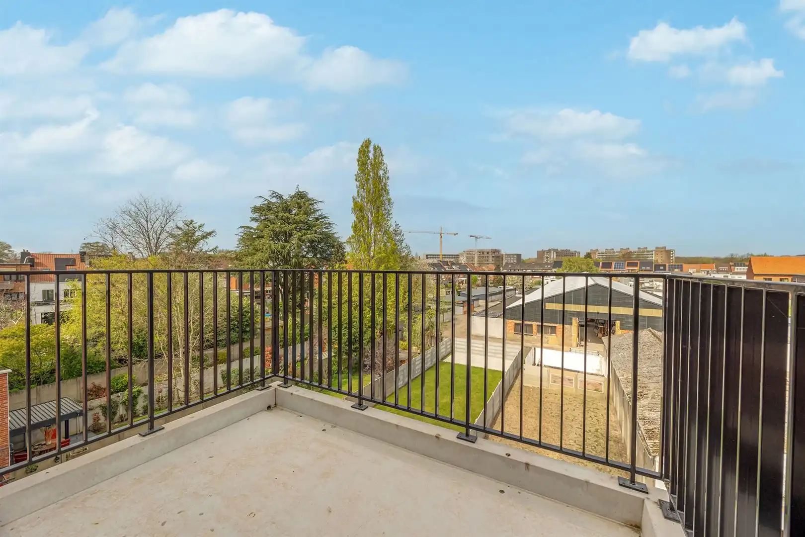 NIEUWBOUWAPPARTEMENT onder registratierechten  foto 3