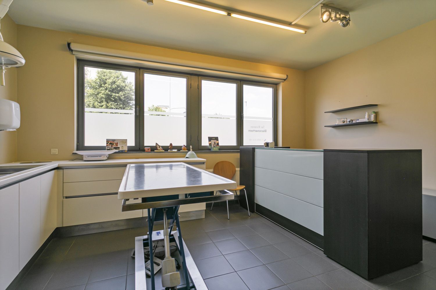 Praktijkruimte, kantoor of APP met 2 parkings! foto 13