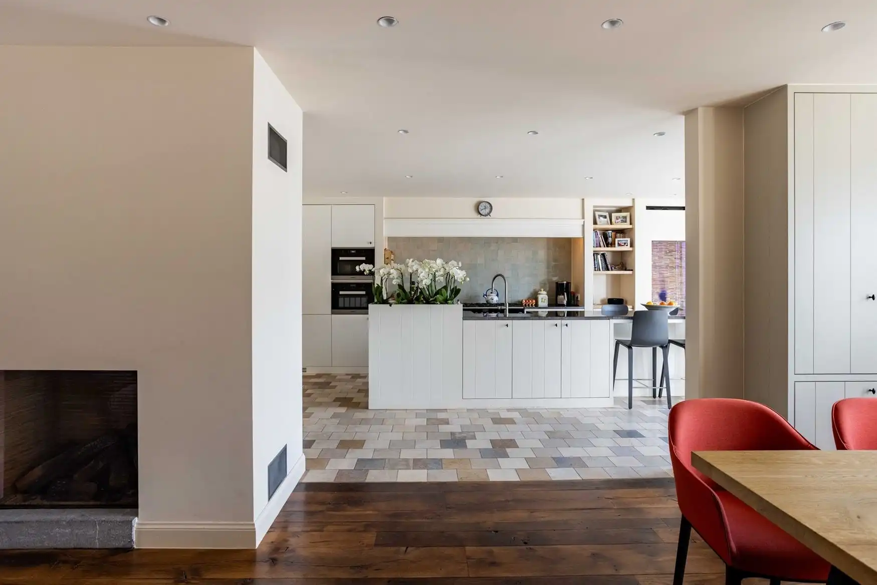 Woning met bureau en magazijn van 431 m² in Gentbrugge foto 2