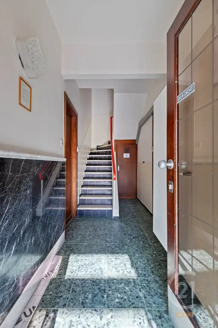 Te Renoveren Appartement in Westende – 3 Slaapkamers foto 7