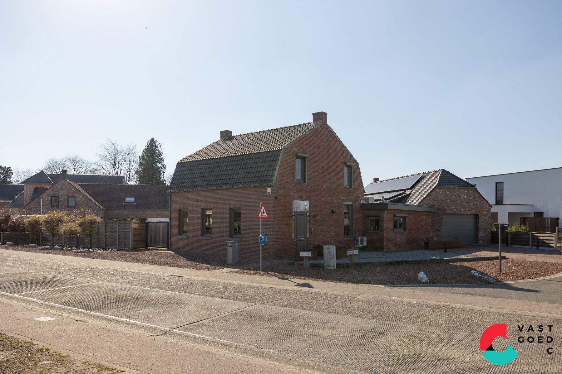 Huis te koop foto {{pictureIndex}}