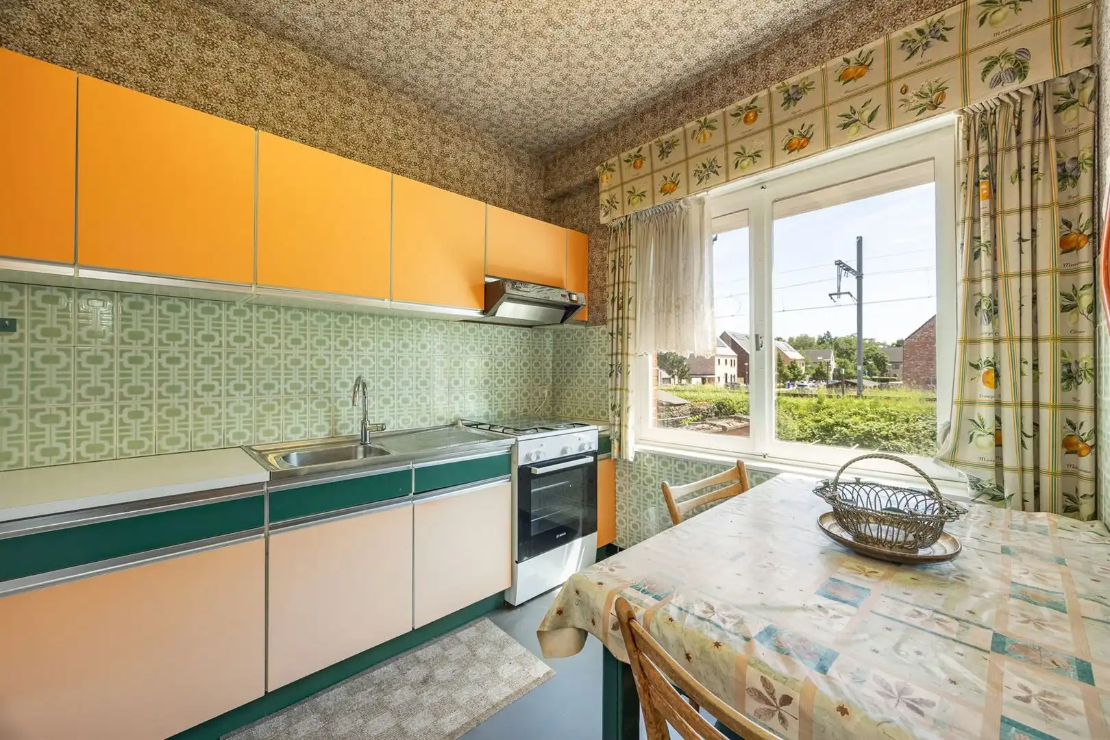 Te renoveren bel-etage met 3 slaapkamers op ca. 179m2 foto 11