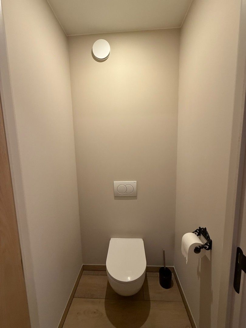 Prachtig instapklare woning met 3 slaapkamers en grote tuin te Leopoldsburg. foto 10