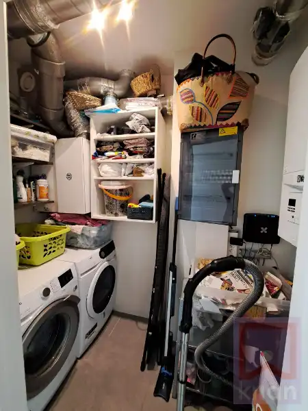 Instapklaar, 2-slpk appartement met terras en carport in het centrum van Geel foto 16