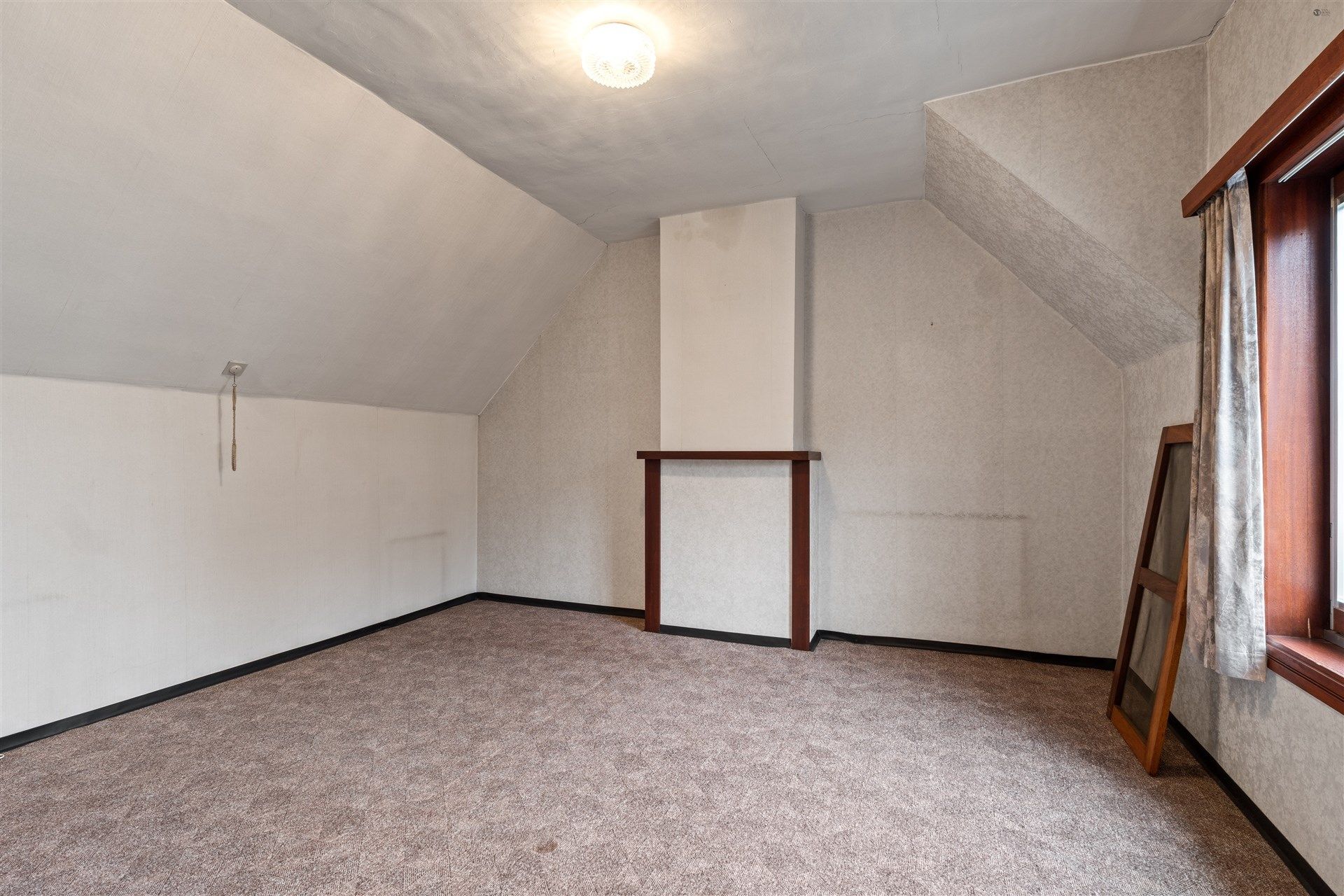 Te renoveren knusse HOB met overweg foto 11