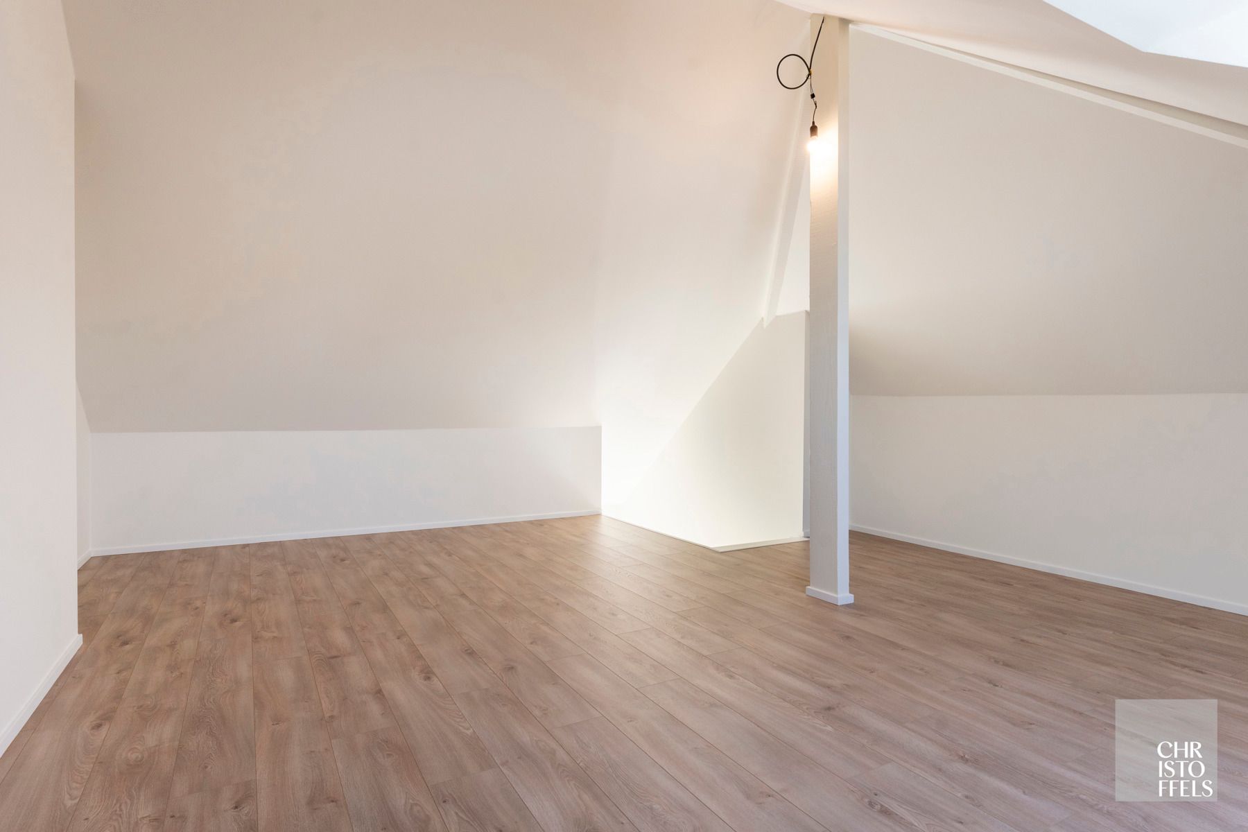 Gerenoveerde gezinswoning met tuin, op 5 min van Maastricht! foto 20