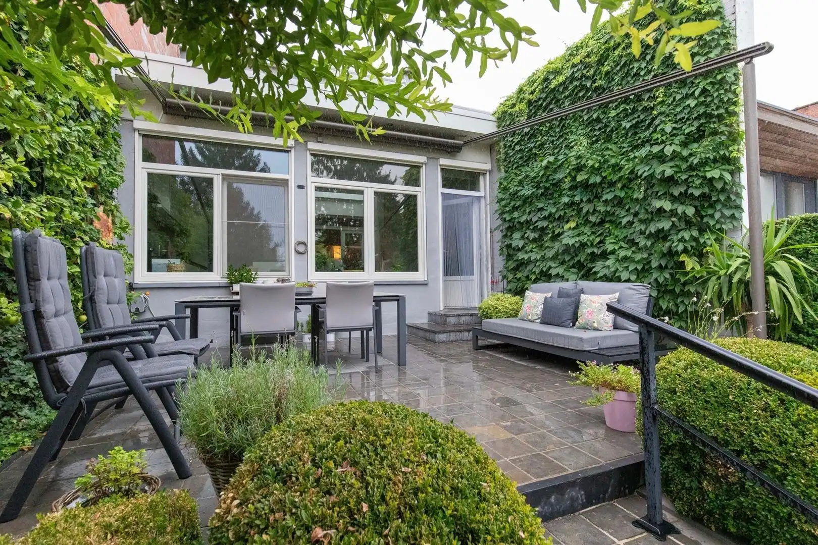 Instapklare woning in gezellige straat te Brasschaat foto 9
