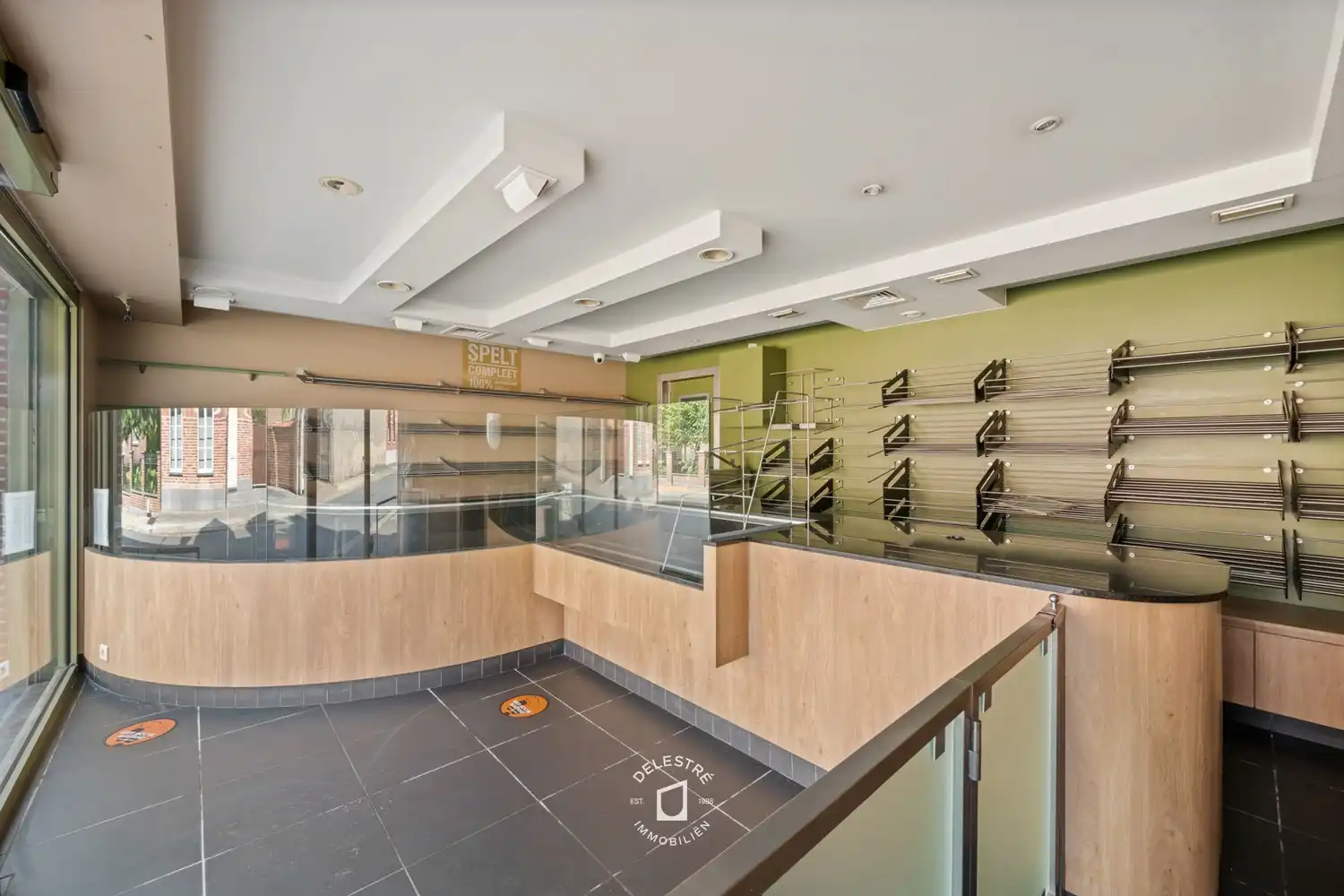 Uitzonderlijk ruime (handels) woning (300 m²) met atelier, dubbele garage en diepe tuin in Denderleeuw foto 7