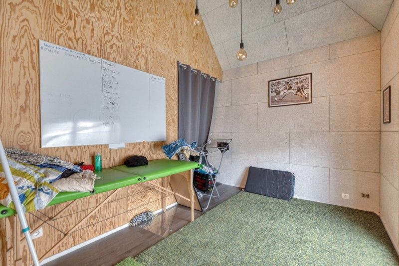 🏡Ruime woning met kantoorgebouw TE KOOP in hartje Wielsbeke – Marktstraat! foto 22