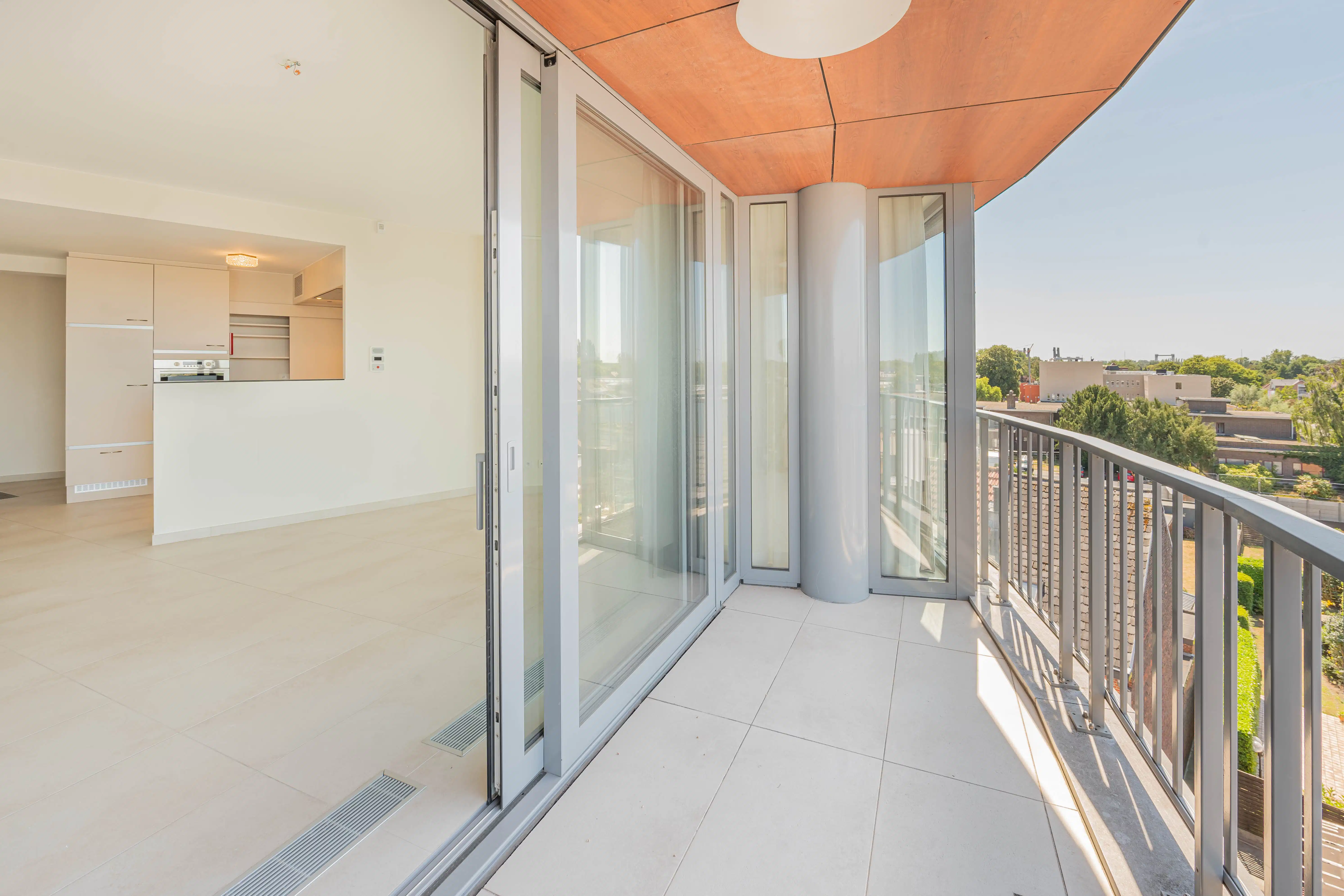 High-end serviceflat in hartje Willebroek foto 3