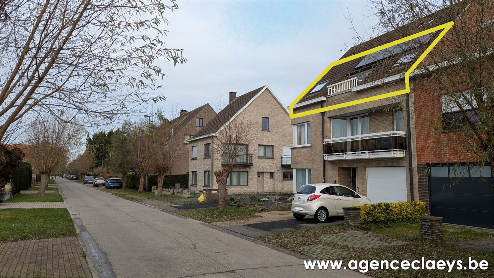 Appartement foto {{pictureIndex}}