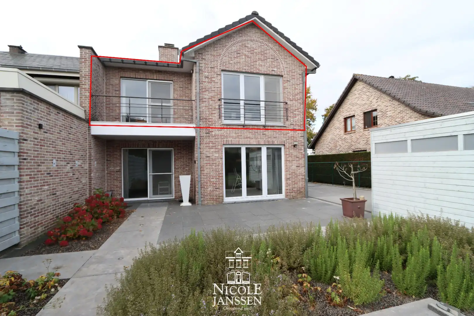 Verzorgd, instapklaar appartement foto 2