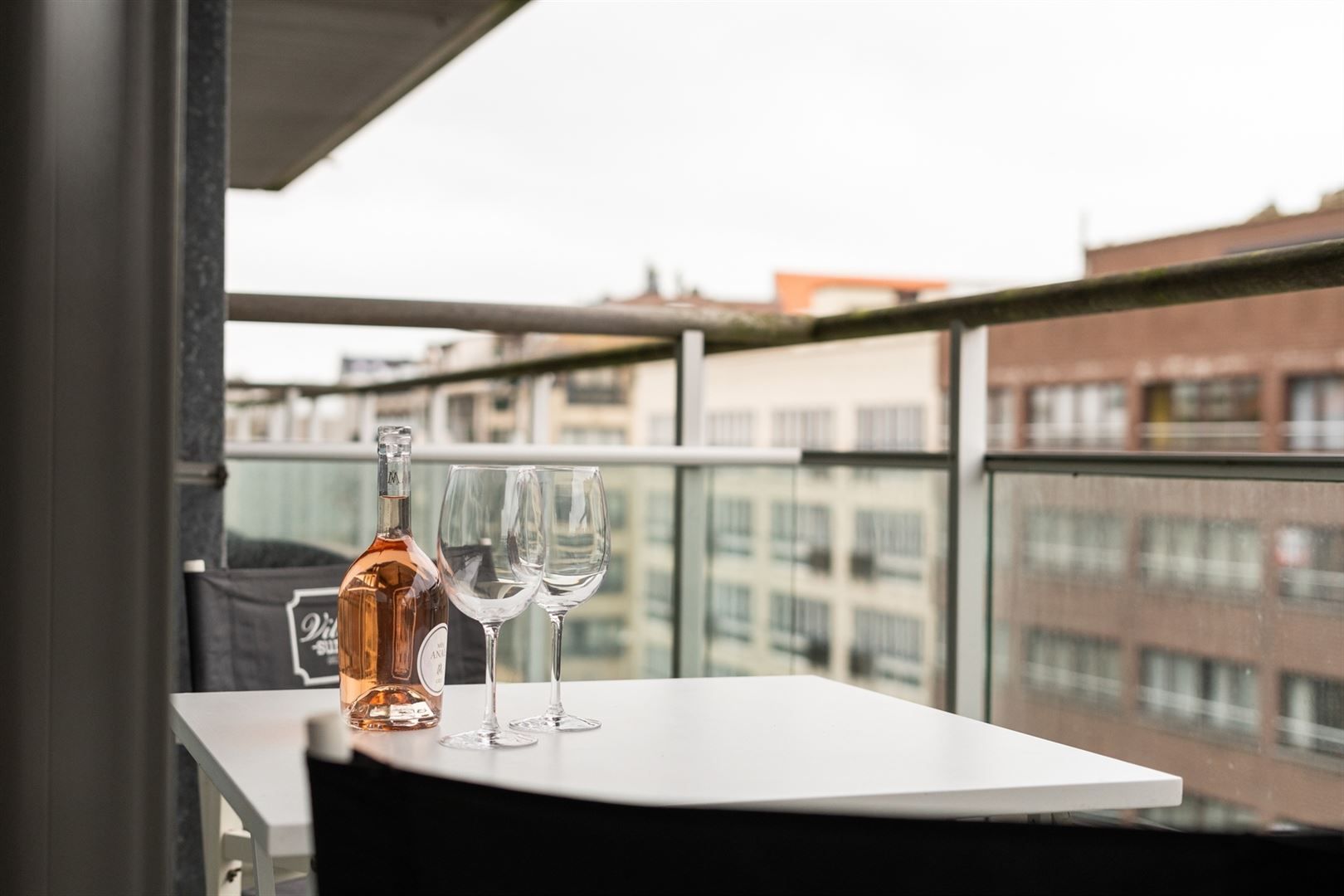 Zeer mooi gelegen appartement met 2 slaapkamers en 2 terrassen foto 6