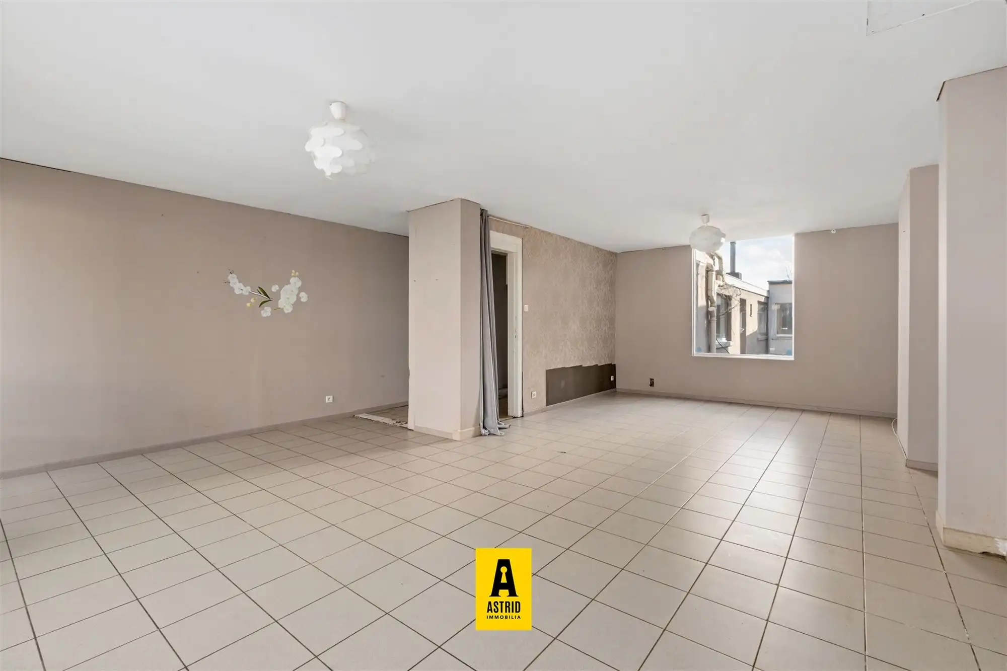 Te renoveren woning in toeristisch centrum! foto 5