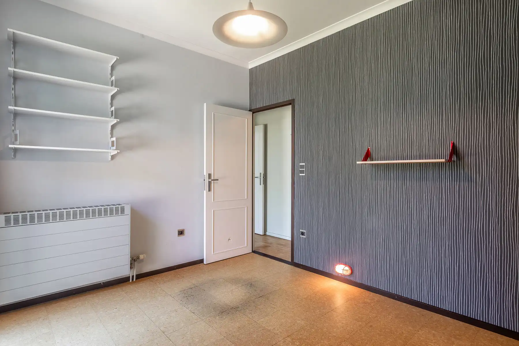 Charmante gelijkvloers woning met 3 kamers, inpandige garage en zonnige tuin foto 17