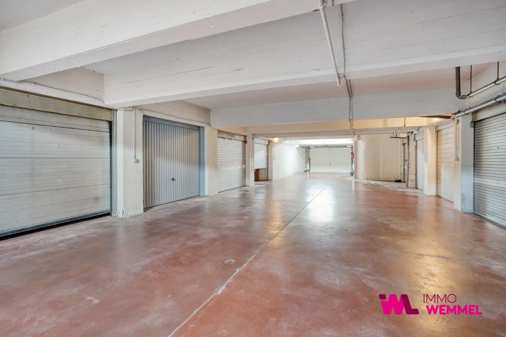 Rustig gelegen appartement met 2 terrassen, 2 slaapkamers, lift en kelder. Goed onderhouden gebouw, te renoveren naar eigen smaak. Optionele garage (€ 30.000).  foto 18