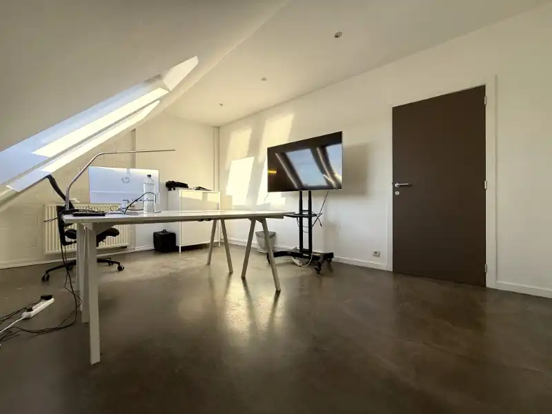 Instapklare kantoorruimte van 278 m² op commerciële topligging – Erpe-Mere foto 10