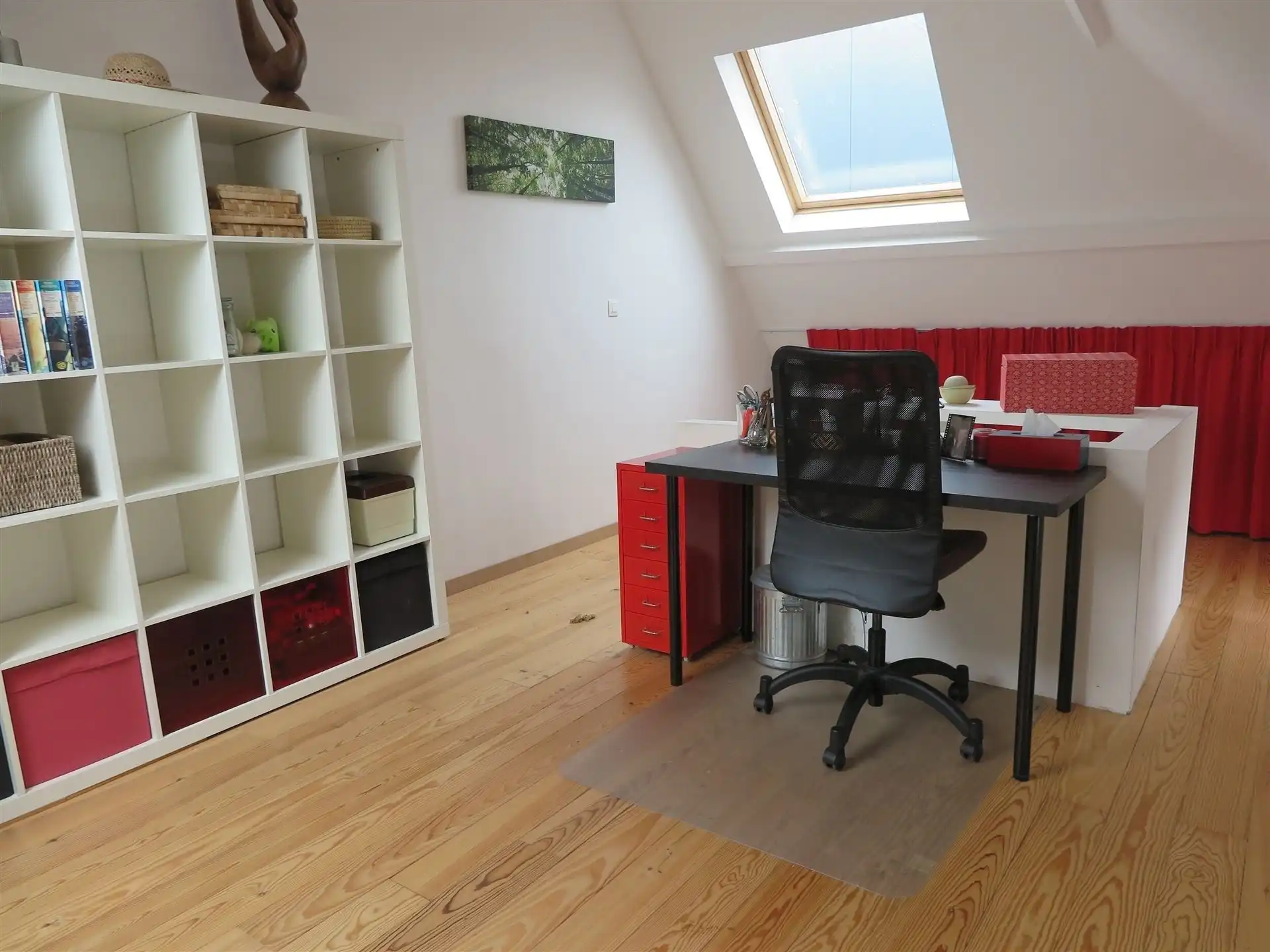 lichtrijk huis met 2 kamers en terras foto 9