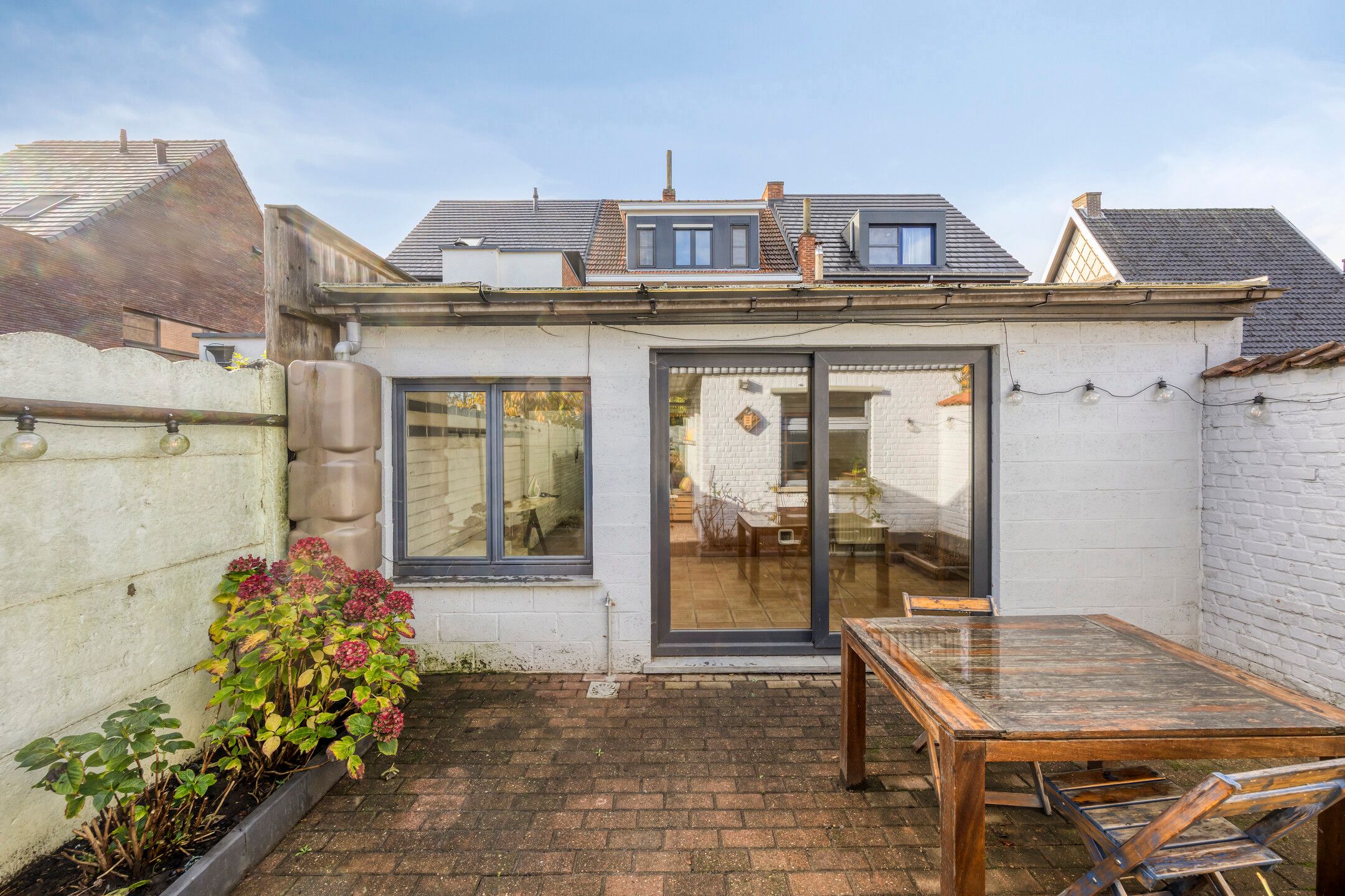 Ruime rijwoning op uitstekende locatie  foto 23