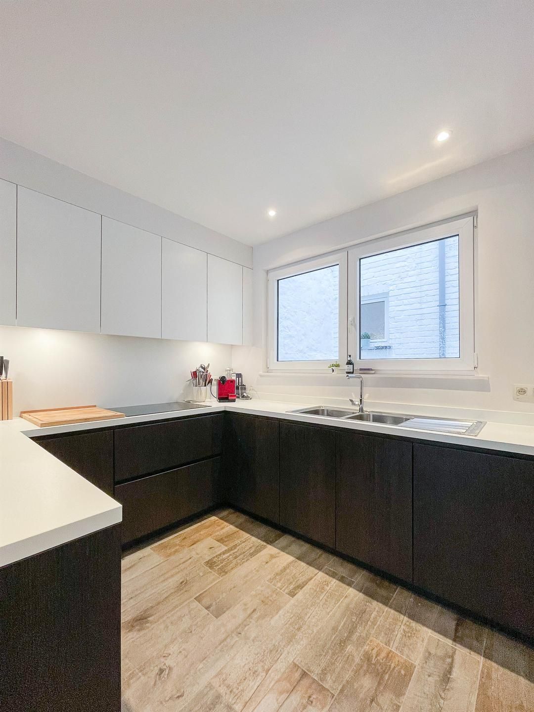 Instapklaar gelijkvloers appart. aan het Uilenspiegelplein.. foto 10