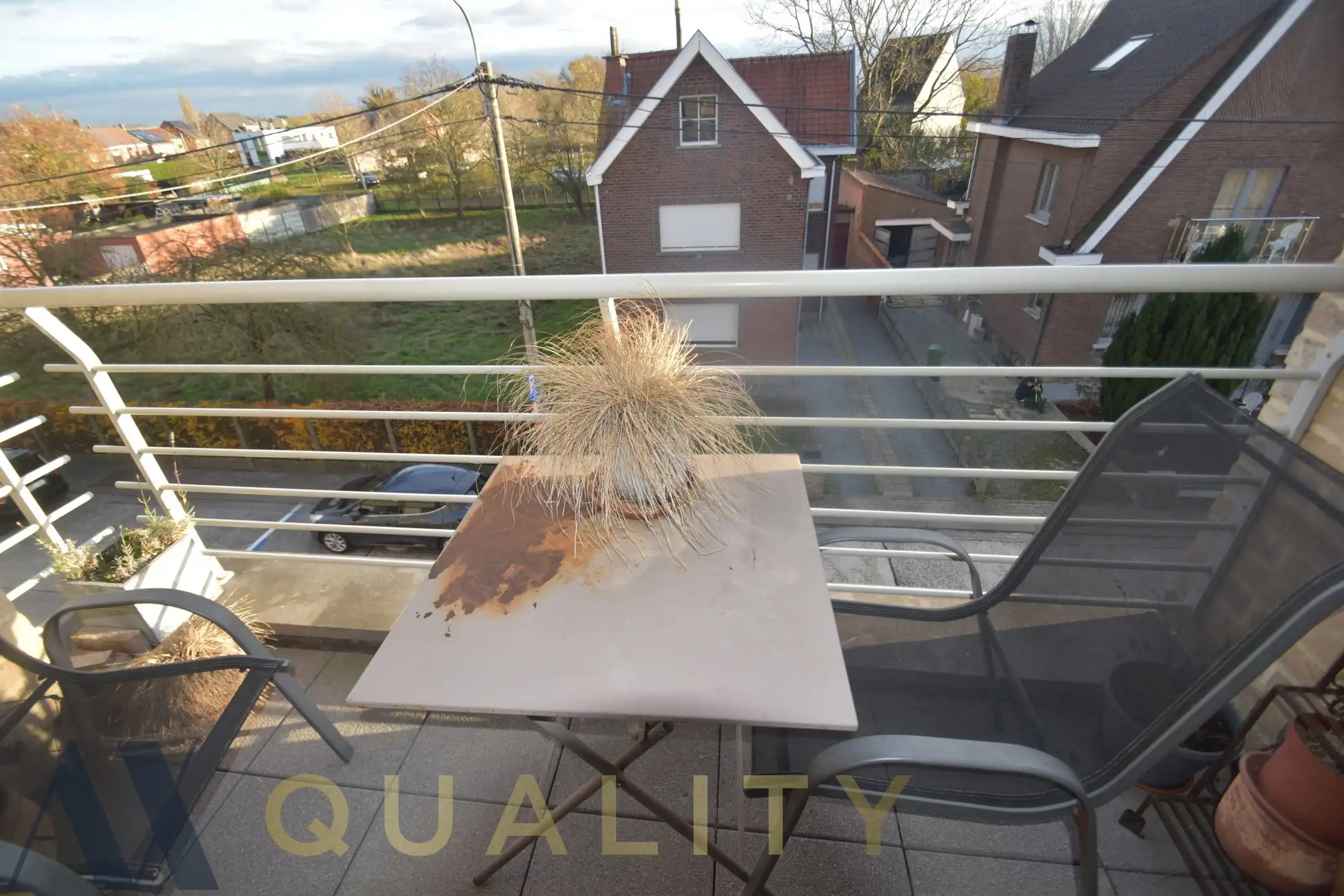 IN OPTIE Centr. en rustig gel. energiezuin. 2 slpk.-appt. met terr., staanpl. en berging foto 5