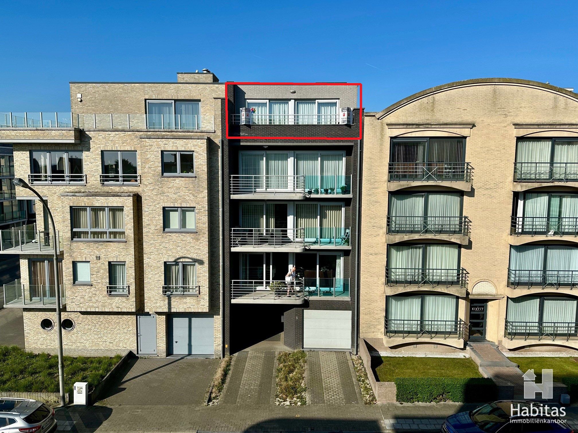 Gemeubeld penthouse met een absolute topligging foto {{pictureIndex}}