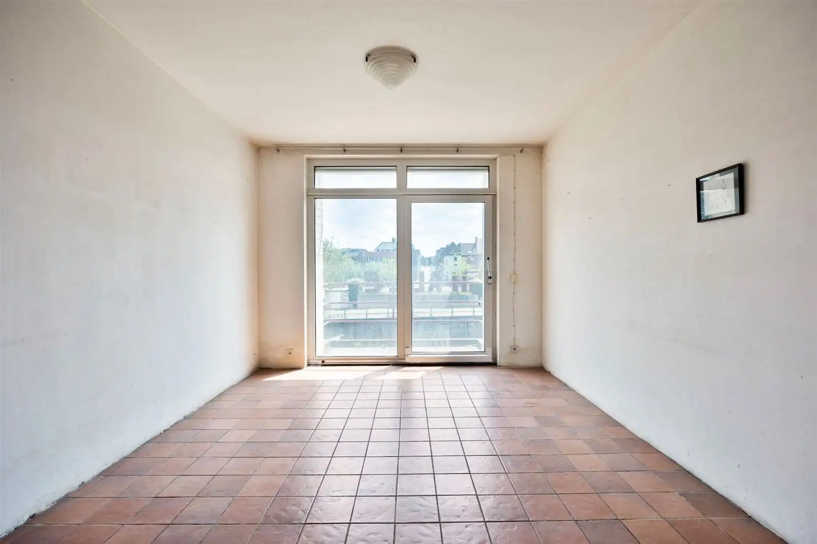 Ruime herenwoning met voormalige dokterspraktijk foto 26