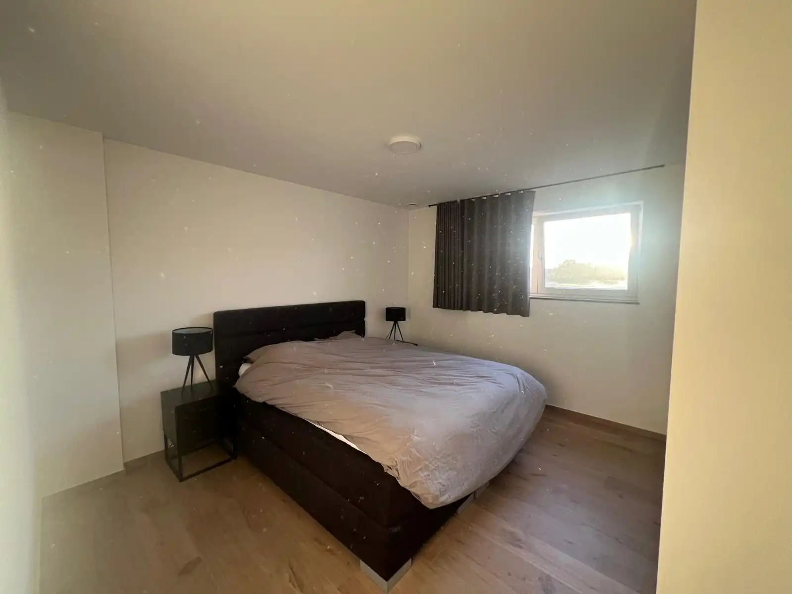 Modern 2 slaapkamerappartement in Maasmechelen met parking foto 9