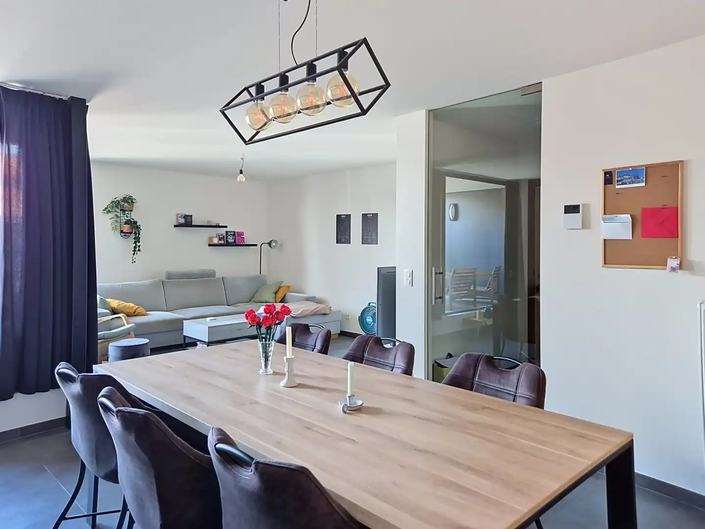 Modern appartement met 2 slaapkamer, terras en garage in Ursel foto 4