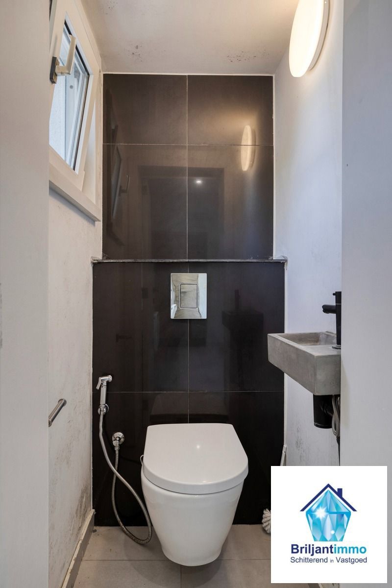 Instapklare woning 2(3) slpkmrs + bureau en garage foto 11