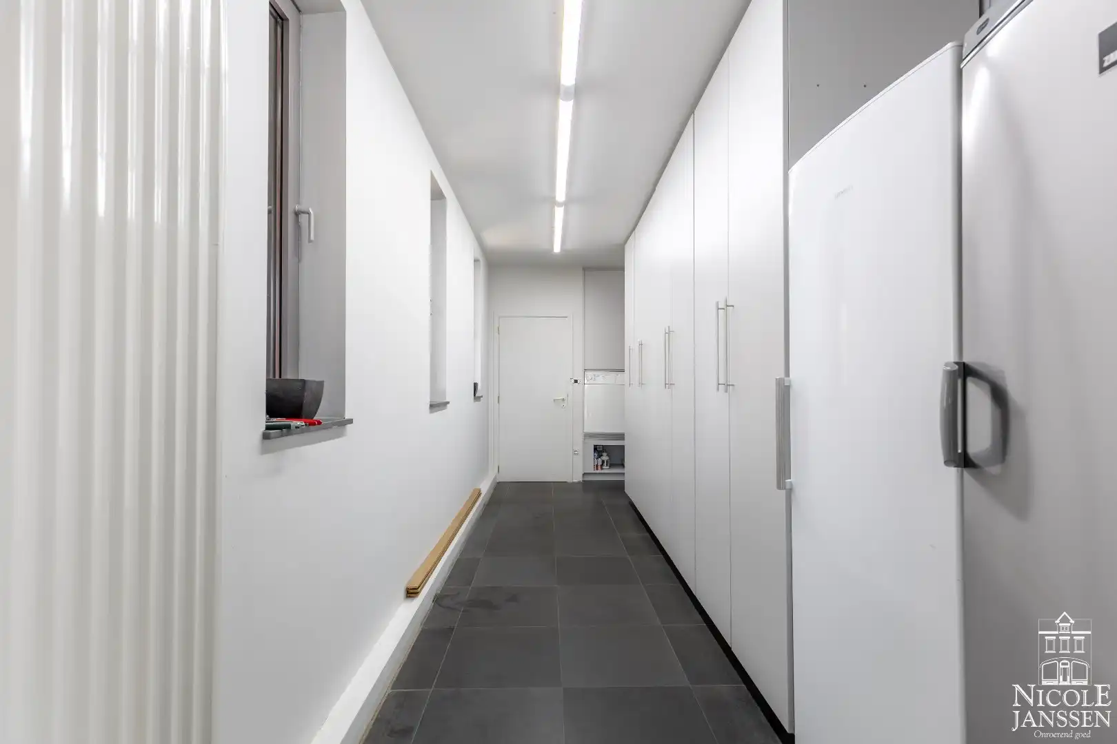 Zeer moderne en luchtige woning met twee slaapkamers gelegen op een rustige locatie foto 19