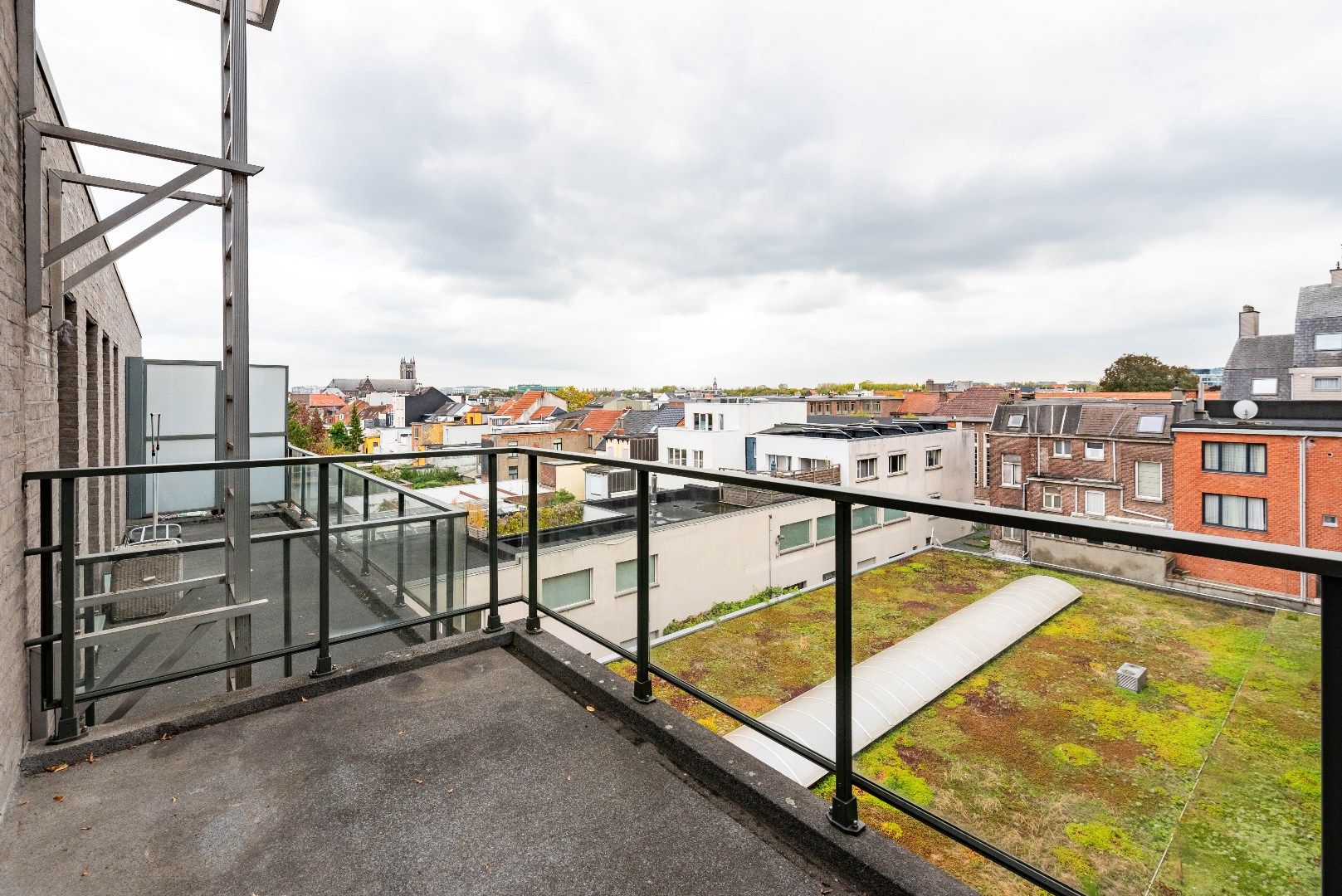 Mooi appartement met 2 slk en terras foto 11