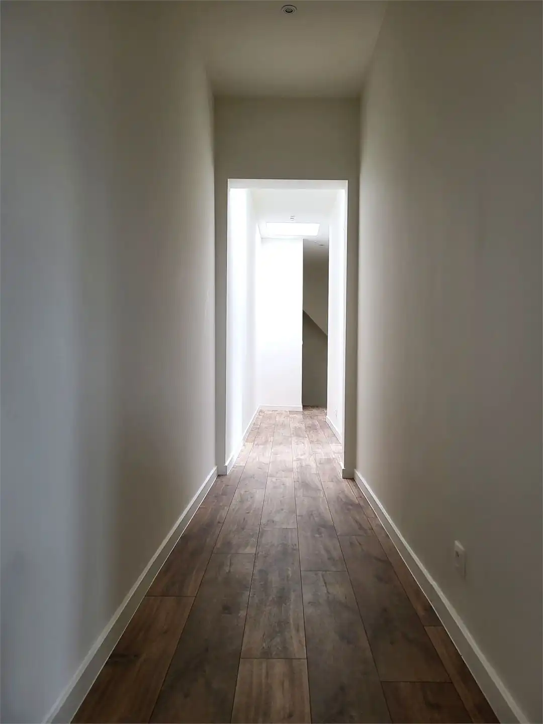 Volledig gerenoveerd appartement met 2 slaapkamers in het hart van Gent. foto 37