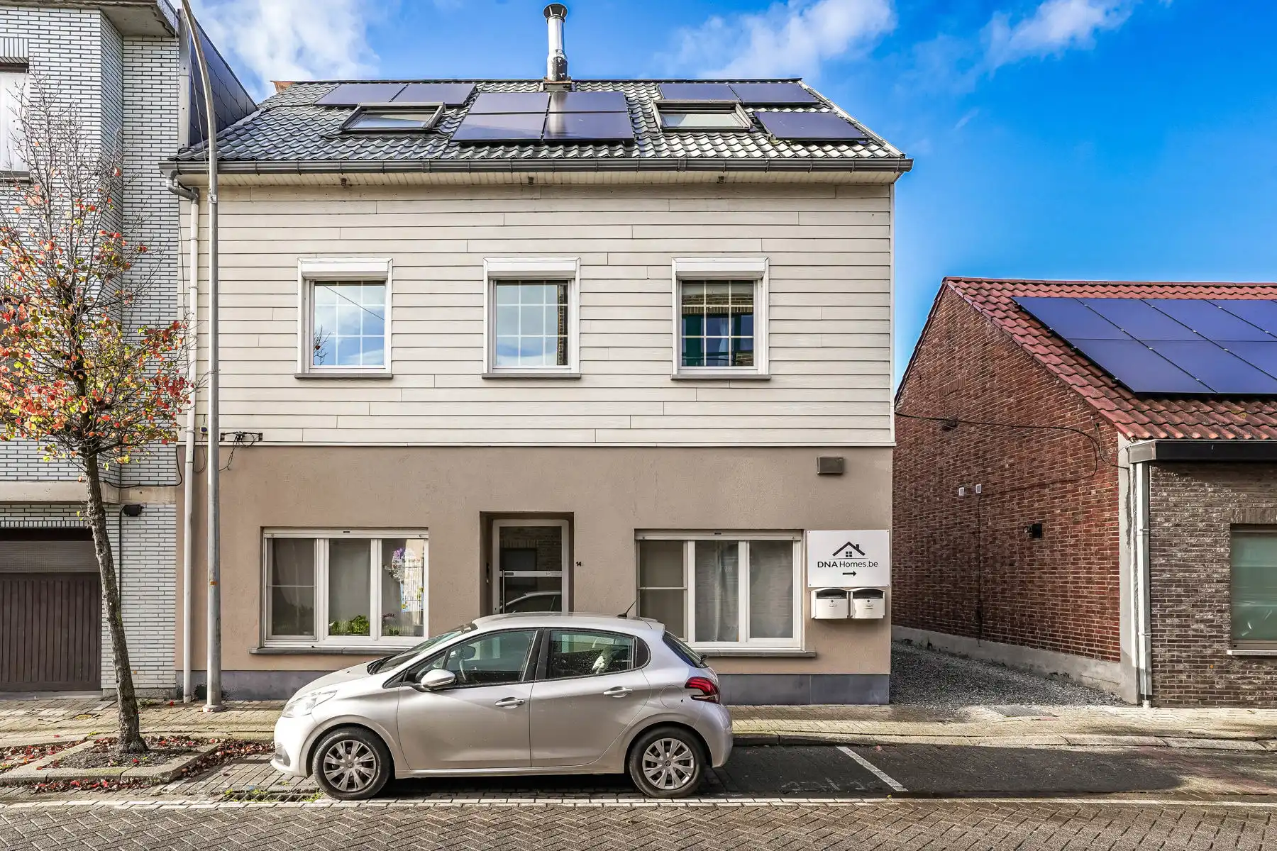 Perfect instapklare meergezinswoning (2 wooneenheden) in het hart van St Jozef Londerzeel foto {{pictureIndex}}